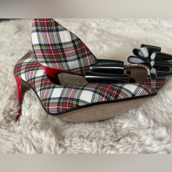 Plaid High Heel Pumps with Bow Accent - Picture 2 of 13
